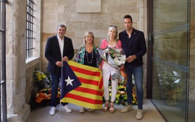 Junts commemora l’11 de Setembre amb una ofrena floral a la Seu Vella