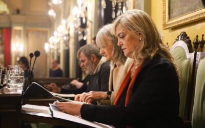 “La política municipal no va de canvis de parella de ball”